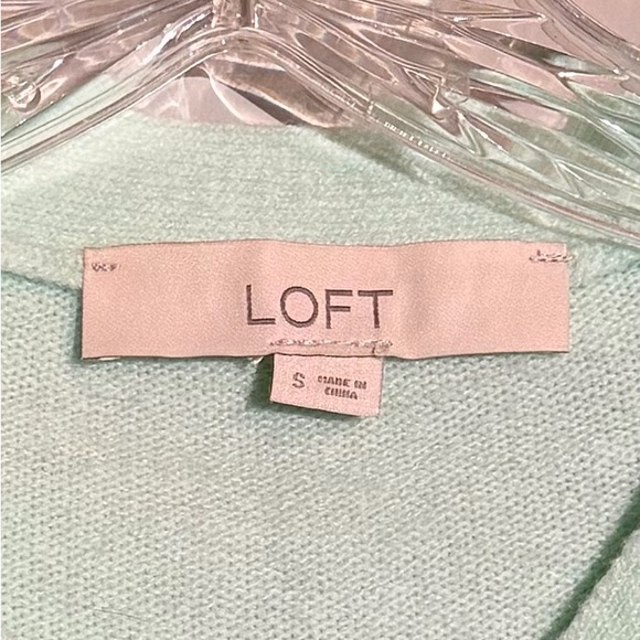 Loft Light Green Women's Sweater Size Small - Picture 2 of 5